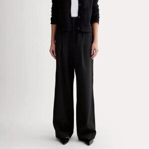 Everlane - Womens Draper Pleated Pant in Buttersmooth - Black - 30" Inseam